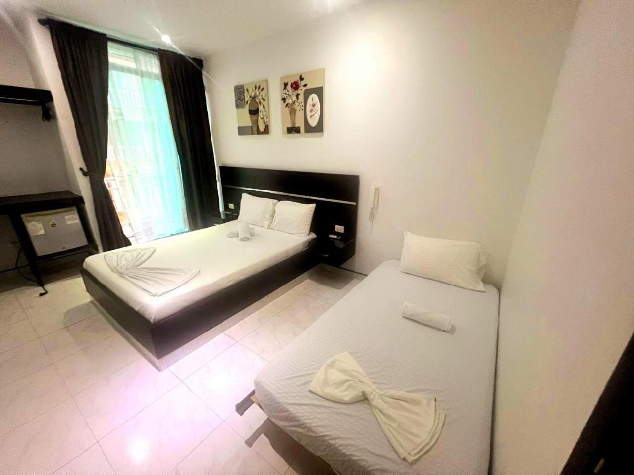 Hotel Suite Royal Мелгар Екстериор снимка